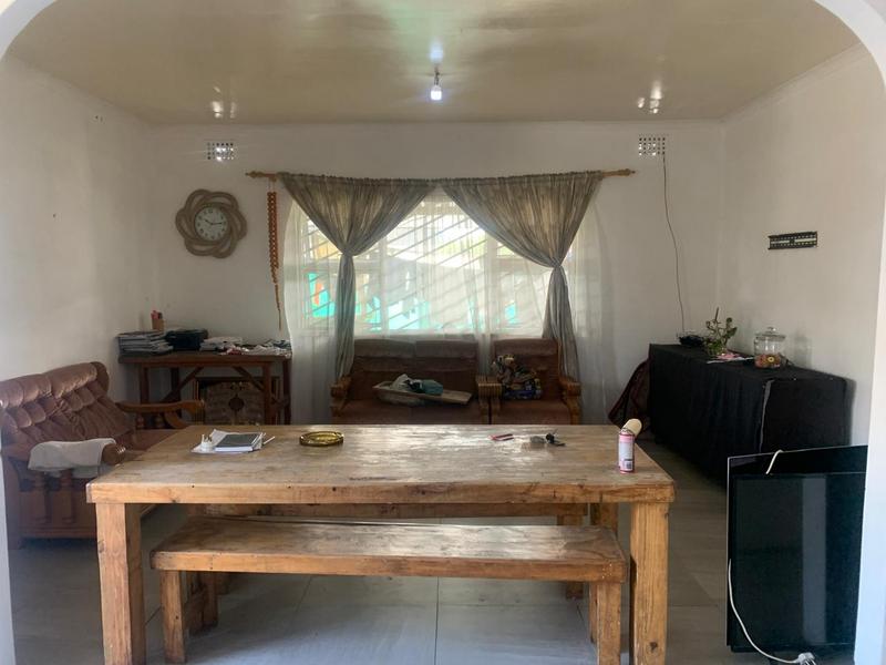 4 Bedroom Property for Sale in Grassy Park Western Cape